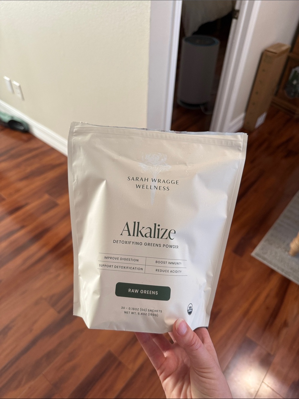 Sarah Wragge Wellness Alkalize Detoxifying Greens Powder - Raw Greens